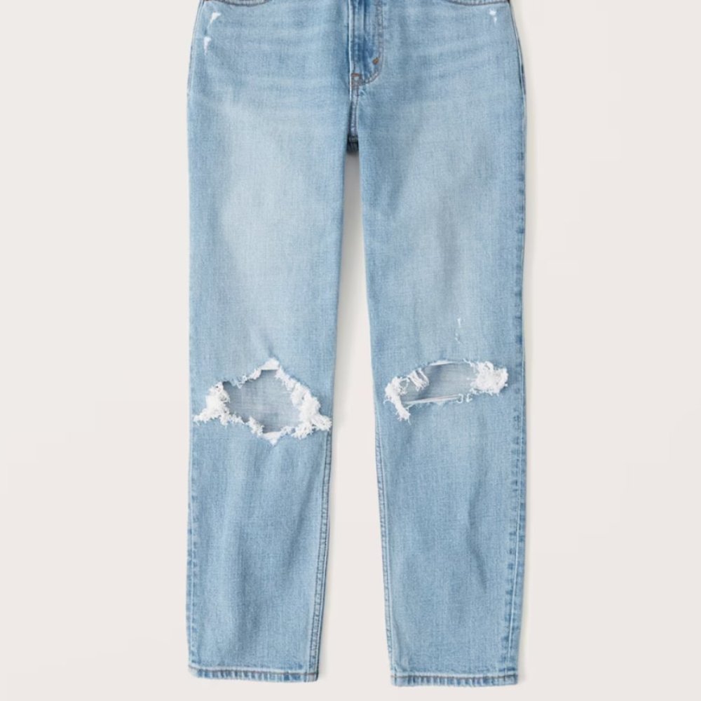 Abercrombie “the mom high rise” jeans 2L